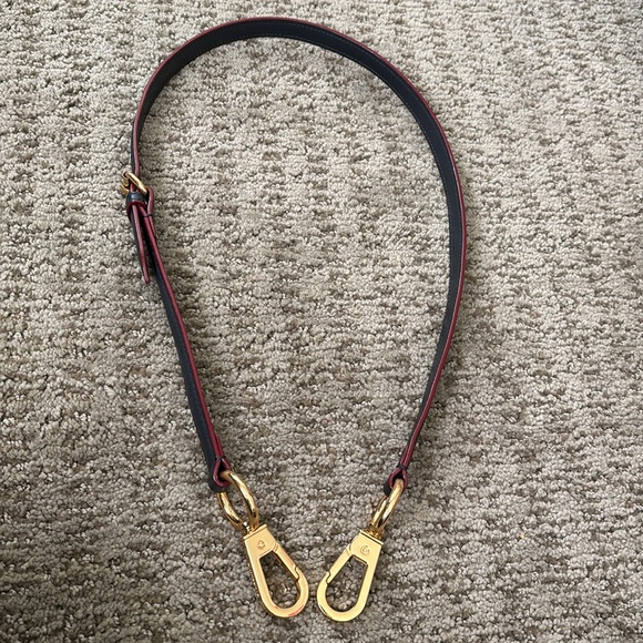 MC Wallace Crosby large grey quilted
14x12 - Picture 4 of 4